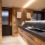 Alpha Luxury Villa *