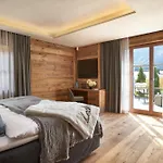 Villa Alpha Luxury *