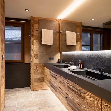 Alpha Luxury Villa *