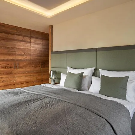 Villa Alpha Luxury *